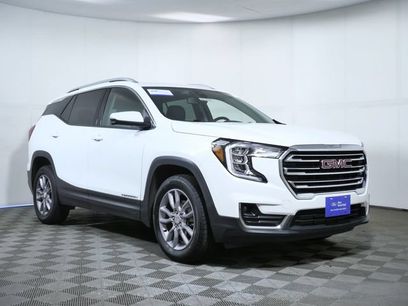 Used 2024 GMC Terrain SLT