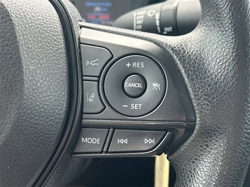 Used 2022 Toyota Corolla LE image 31