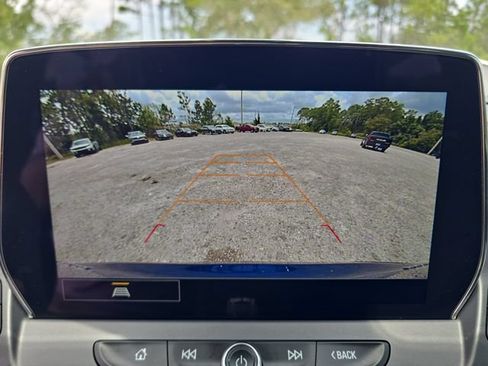 Used 2023 Chevrolet Blazer Premier w/ Enhanced Convenience Package FWD image 17
