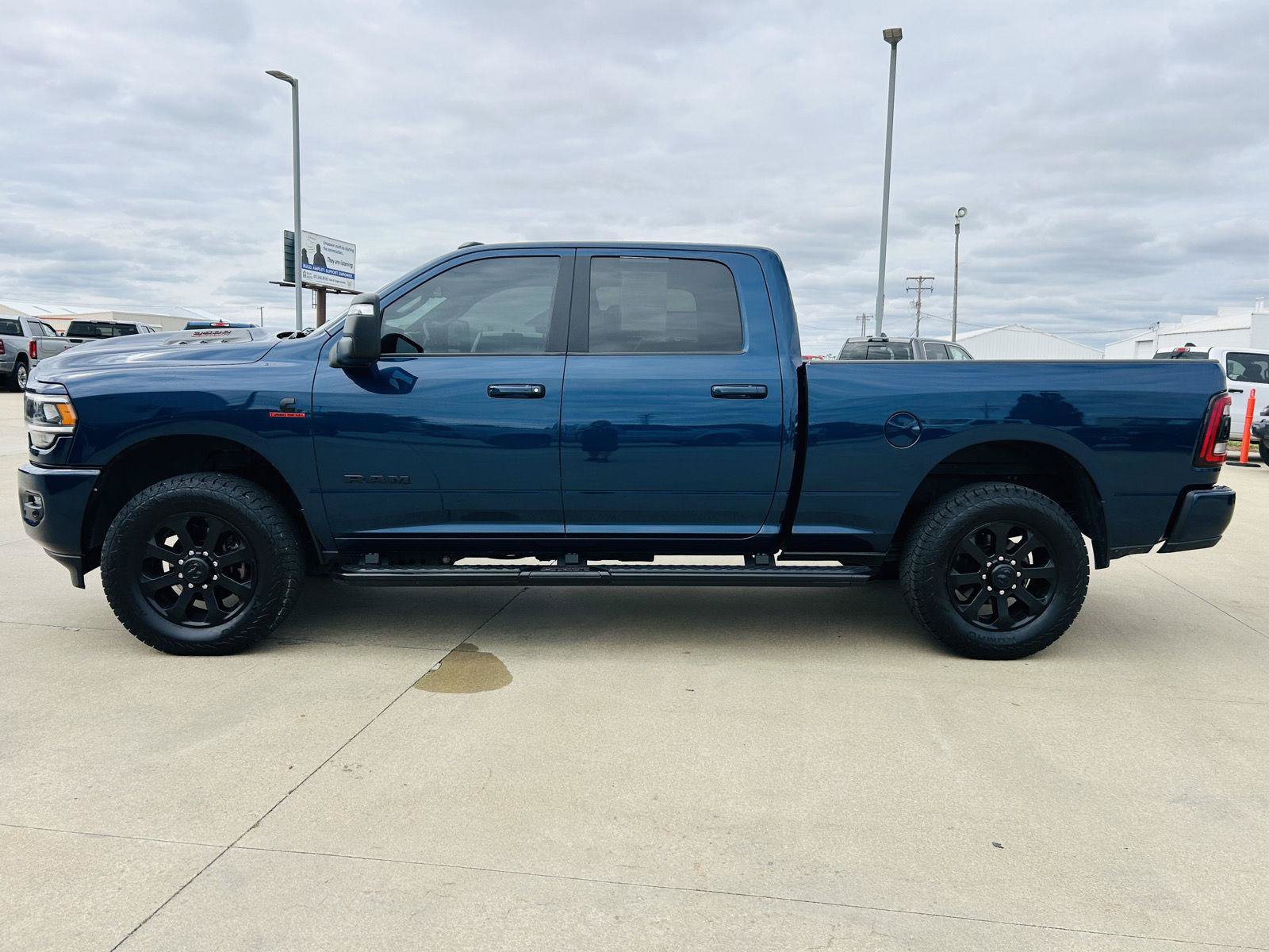 Used 2023 RAM 3500 Laramie AWD/4WD image 37