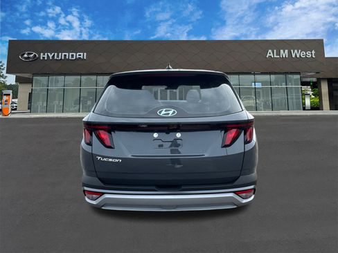 New 2026 Hyundai Tucson SE image 6