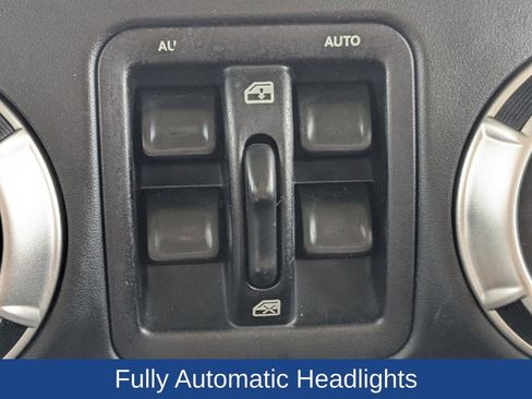 Used 2017 Jeep Wrangler Unlimited Rubicon w/ Connectivity Group image 23