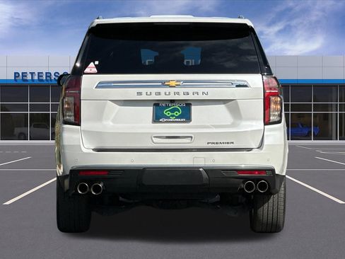 Used 2023 Chevrolet Suburban Premier w/ Max Trailering Package AWD/4WD image 5