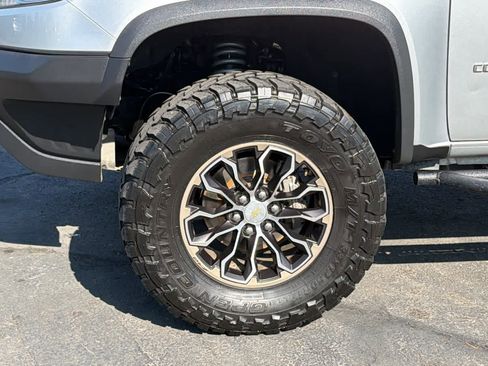 Used 2018 Chevrolet Colorado ZR2 AWD/4WD image 9