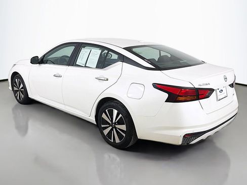 Used 2022 Nissan Altima 2.5 SV image 5