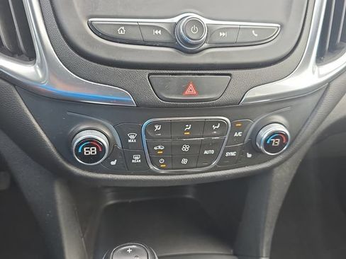 Used 2021 Chevrolet Equinox LT w/ Driver Convenience Package FWD image 25