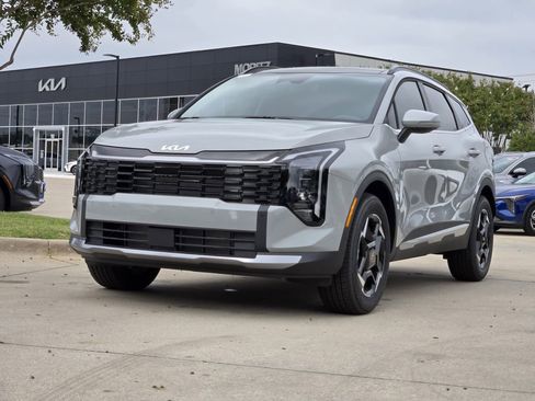 New 2026 Kia Sportage EX w/ EX Panorama Roof Package AWD/4WD image 2