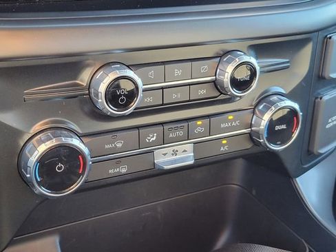 Used 2024 Ford F150 XLT w/ FX4 Off-Road Package image 22