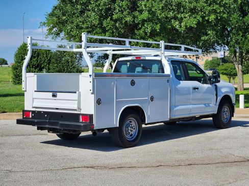Used 2024 Ford F250 XL w/ XL Chrome Package RWD image 5