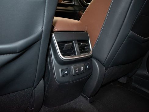 Used 2022 Subaru Outback Touring XT image 23