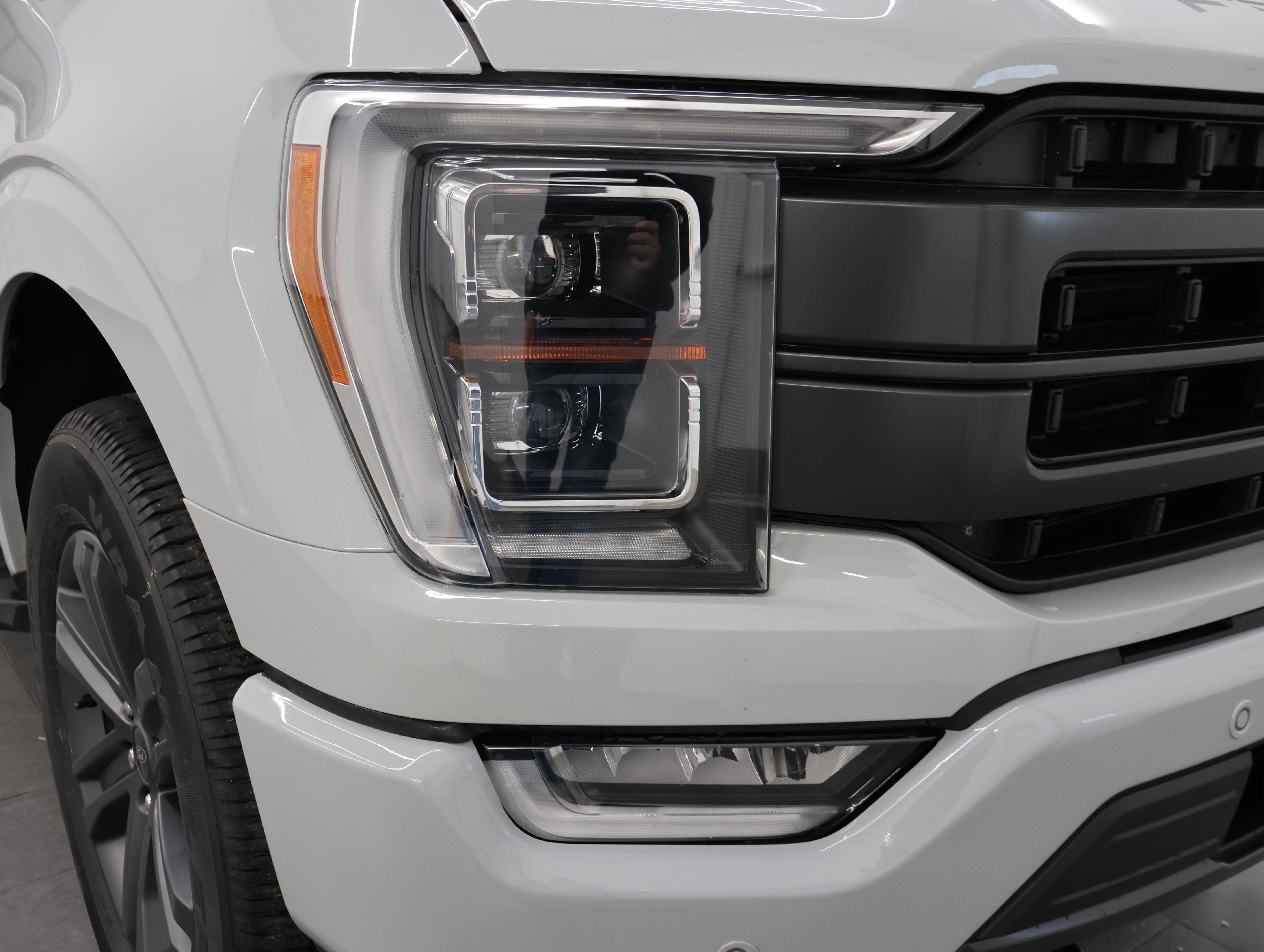 Used 2023 Ford F150 Lariat w/ Equipment Group 502A High AWD/4WD image 29