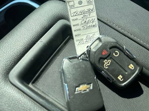 Used 2019 Chevrolet Silverado 1500 RST AWD/4WD image 19