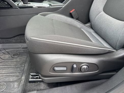 Used 2026 Chevrolet TrailBlazer LT w/ Convenience Package image 11