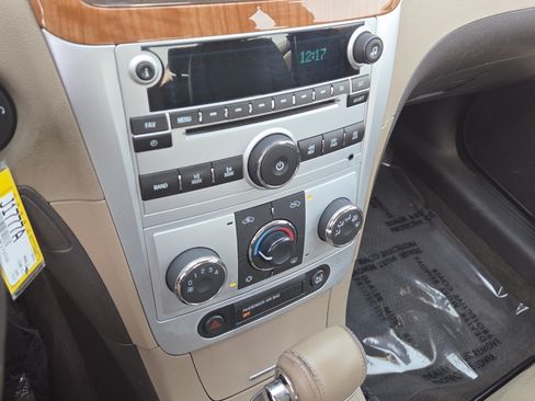 Used 2009 Chevrolet Malibu LT w/ HFV6 Engine Package FWD image 25