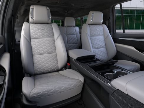 New 2026 Cadillac Escalade ESV V AWD/4WD image 17