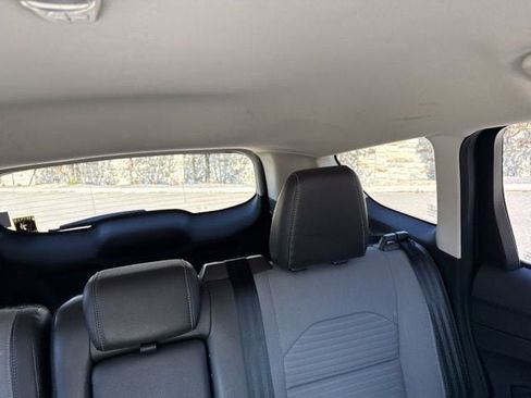 Used 2017 Ford Escape Titanium AWD/4WD image 31