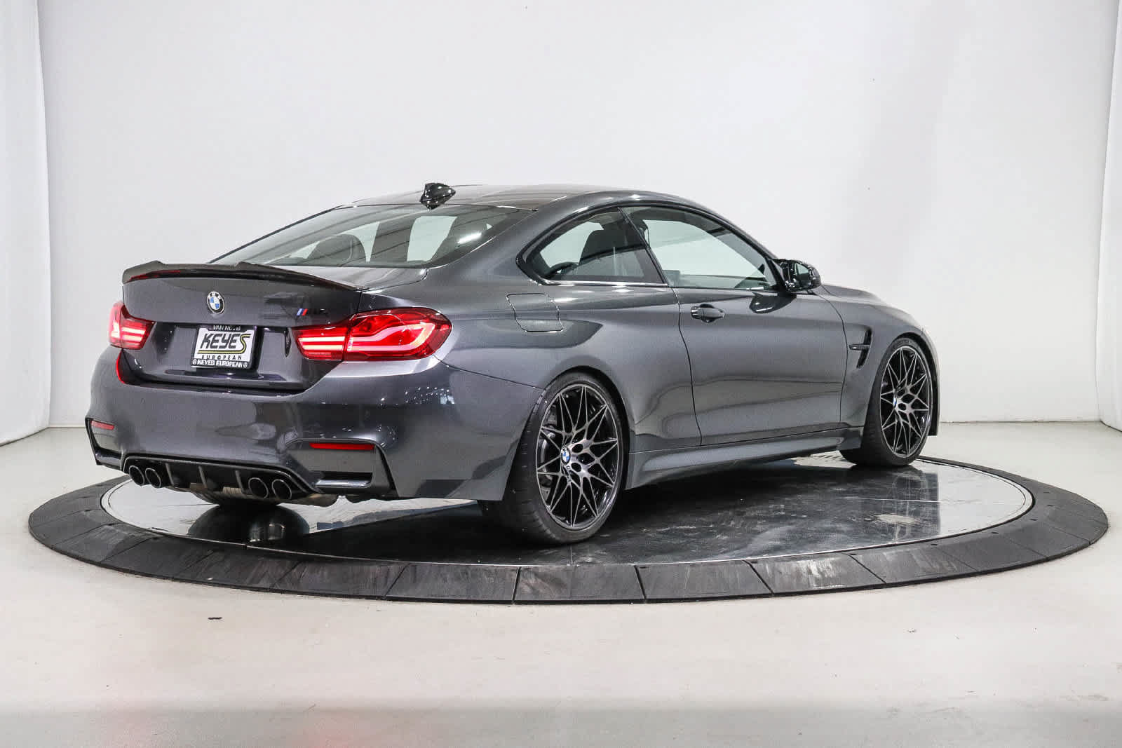 Used 2020 BMW M4 Coupe w/ Competition Package RWD image 4