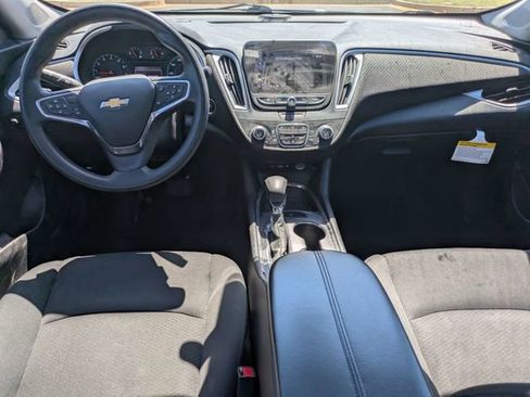 Used 2023 Chevrolet Malibu LT FWD image 15