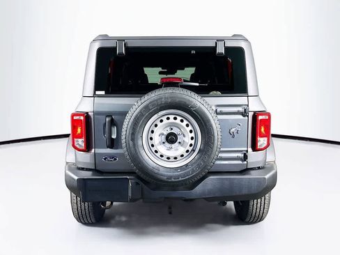 New 2025 Ford Bronco 4-Door image 5