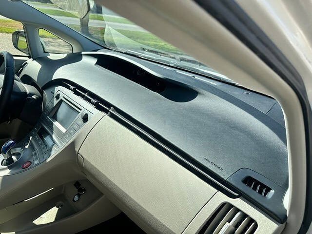 Used 2012 Toyota Prius FWD image 13