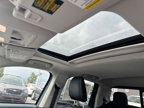 New 2025 Ford Maverick Lariat w/ Black Appearance Package image 22