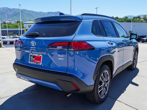 New 2026 Toyota Corolla Cross XLE w/ Convenience Package AWD/4WD image 8