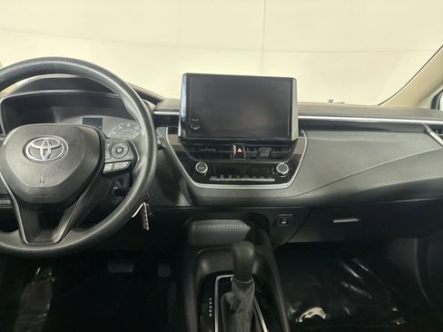 Used 2024 Toyota Corolla LE image 21