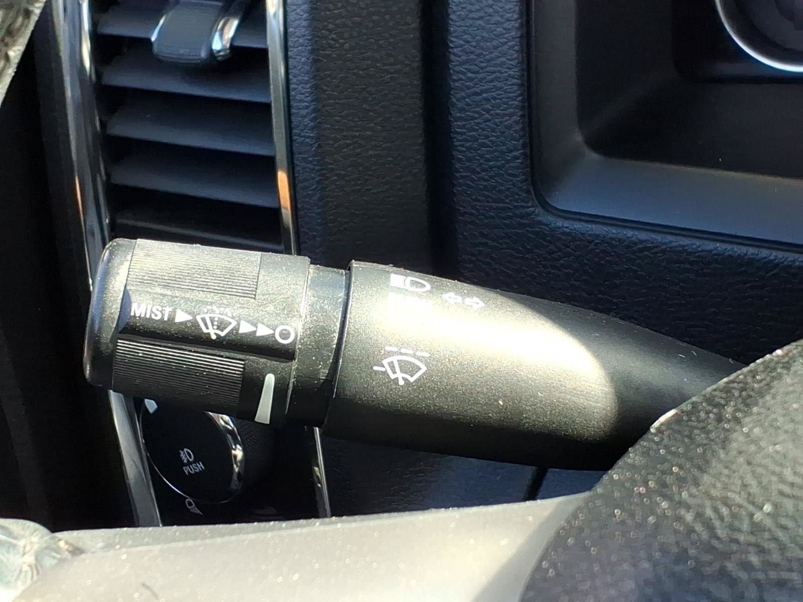 Used 2016 RAM 1500 Laramie w/ Convenience Group AWD/4WD image 27