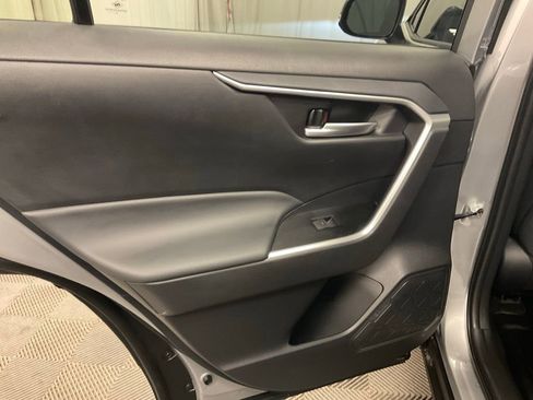 Used 2025 Toyota RAV4 XLE w/ Convenience Package image 31