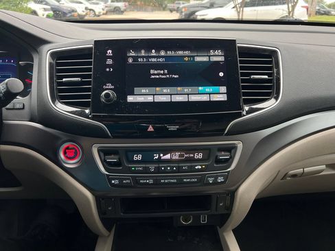 Used 2021 Honda Pilot EX image 17