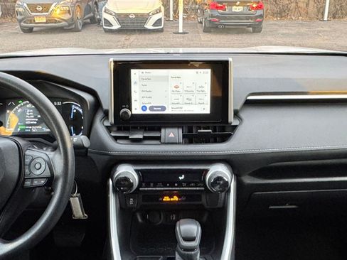 Used 2025 Toyota RAV4 LE image 18