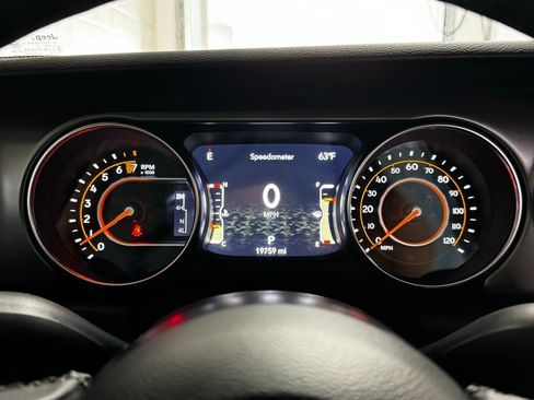 Used 2023 Jeep Gladiator Willys image 14