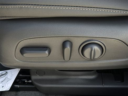 New 2026 Chevrolet Trax ACTIV image 23