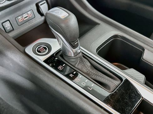 Used 2025 Nissan Sentra SV FWD image 23