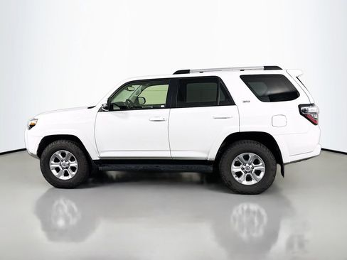 Used 2020 Toyota 4Runner SR5 Premium w/ Moonroof Package image 4