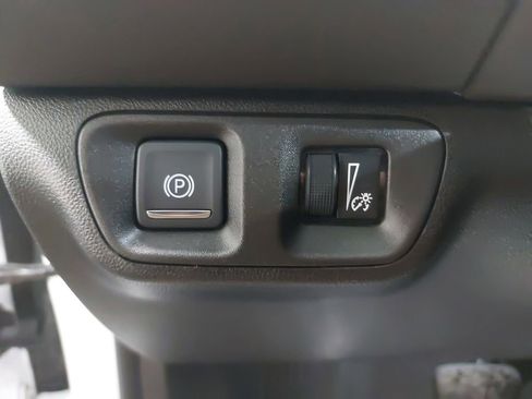 Used 2023 GMC Acadia SLE w/ Driver Convenience Package image 29