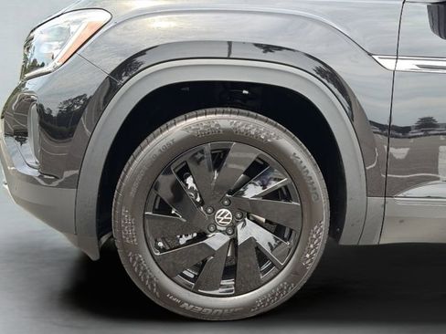 New 2026 Volkswagen Atlas Cross Sport SE AWD/4WD image 31