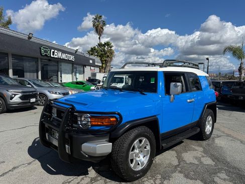 Used 2007 Toyota FJ Cruiser 2WD image 5