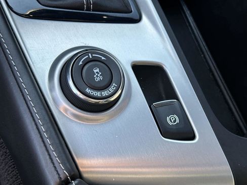 Used 2016 Chevrolet Corvette Z06 w/ 3LZ Preferred Equipment Group image 27