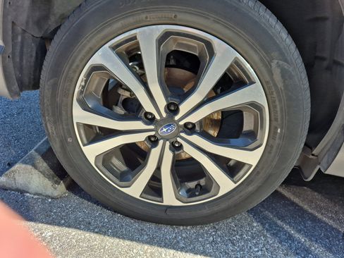 Used 2019 Subaru Forester Limited image 7