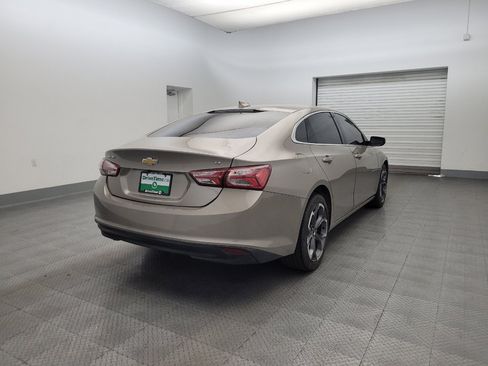 Used 2022 Chevrolet Malibu LT FWD image 9