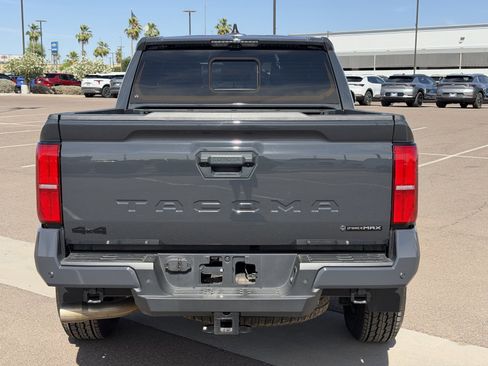 Used 2024 Toyota Tacoma TRD Off-Road w/ TRD Off Road Premium Package image 4