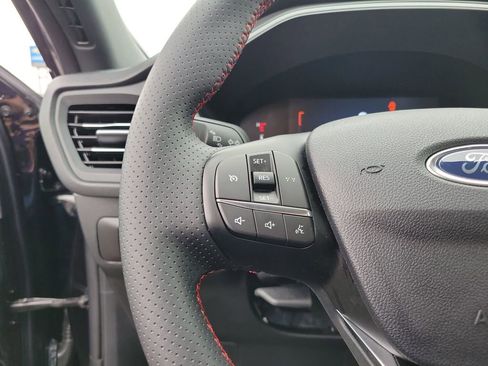 Certified 2025 Ford Escape ST-Line image 23