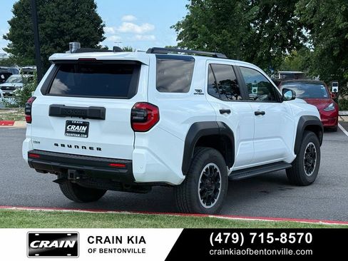 Used 2025 Toyota 4Runner TRD Off-Road AWD/4WD image 7