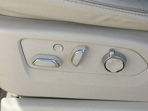 Used 2022 Cadillac Escalade Sport Platinum w/ Heavy-Duty Trailer Package AWD/4WD image 27