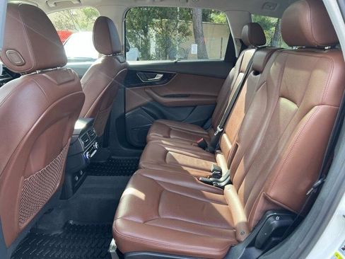 Used 2019 Audi Q7 3.0T Prestige AWD/4WD image 9