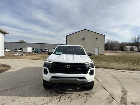 New 2026 Chevrolet Colorado Z71 w/ Technology Package image 2