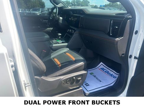 Used 2024 GMC Sierra 1500 AT4 w/ AT4 Premium Package AWD/4WD image 20