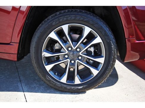 Used 2021 Jeep Grand Cherokee L Overland w/ Luxury Tech Group IV image 31