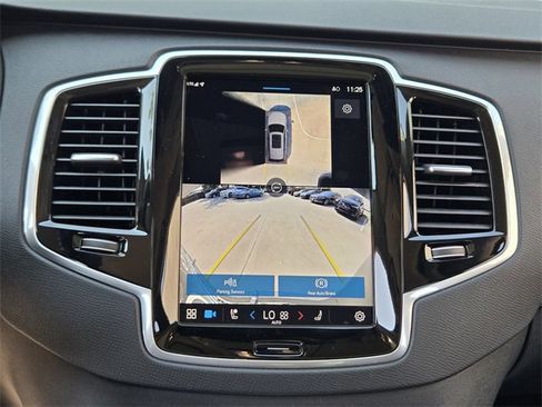 Certified 2025 Volvo XC90 T8 Plus w/ Protection Package Premier image 21